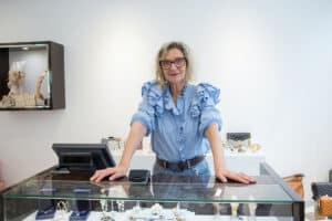 Reasons to Offer Financing for Your Jewelry Retail Business